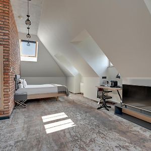 Top floor King Room